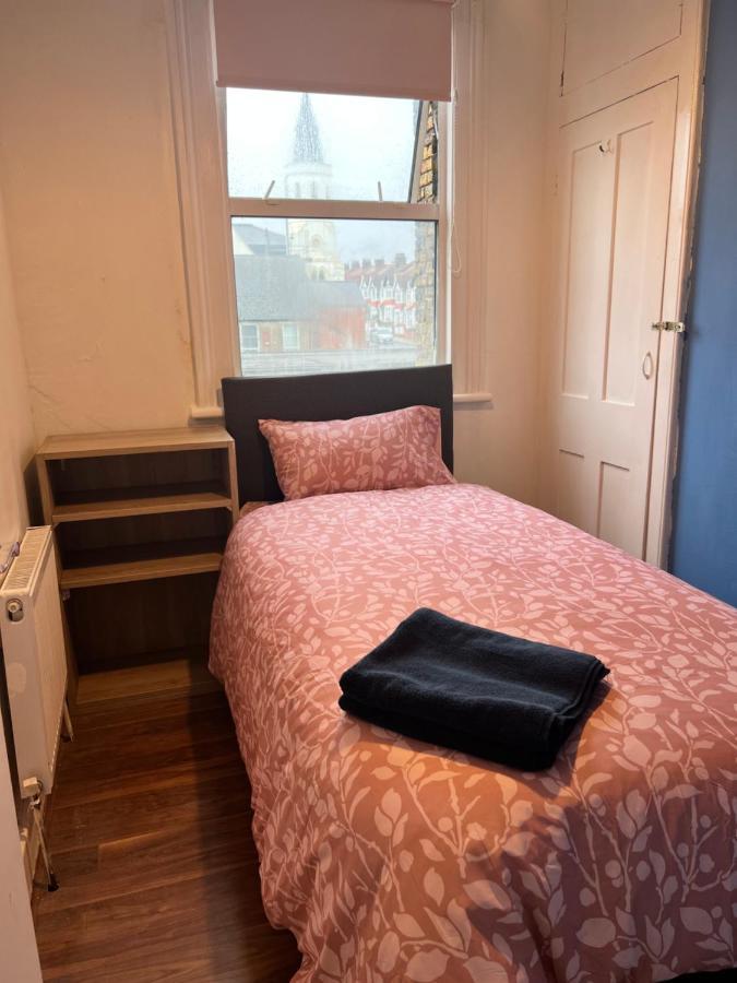 ホテル Cozy London Flat エクステリア 写真